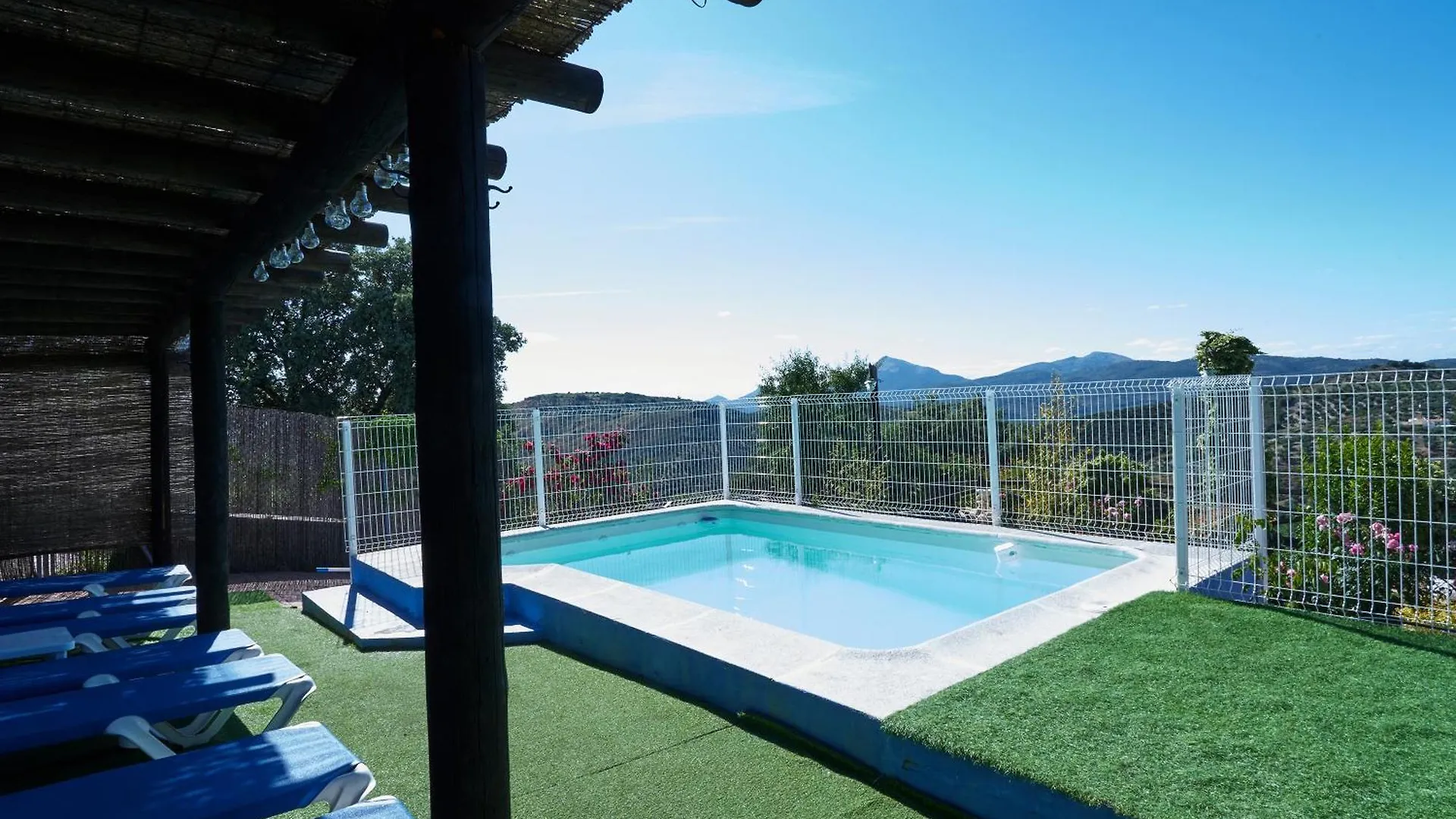 La Sierrezuela Villa Castillo de Locubin Holiday home
